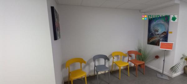 Local commercial · Location Theize (69620)