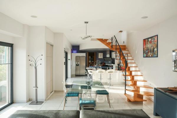 Maison à vendre 10 pièces proche de MACON (71)