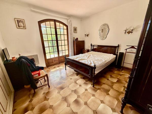 Maison 6 pièces de 190m2 - 4 chambres, - garage- jardin