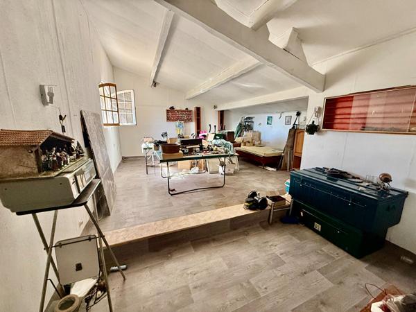 Maison 6 pièces de 190m2 - 4 chambres, - garage- jardin