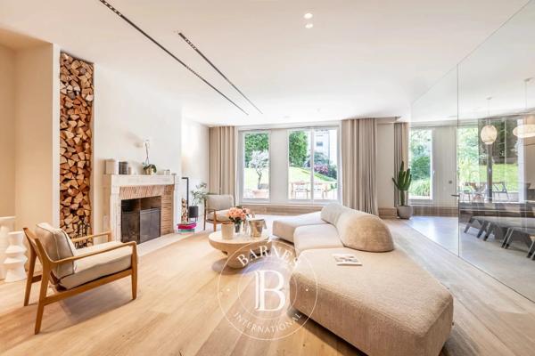 Paris 16ème, Appartement 6 Chambres -  597 m² à vendre
