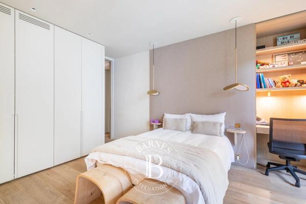 Paris 16ème, Appartement 6 Chambres -  597 m² à vendre