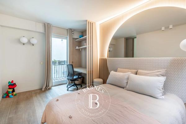 Paris 16ème, Appartement 6 Chambres -  597 m² à vendre