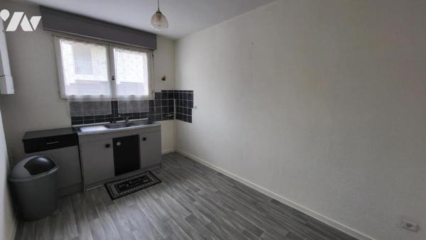 VALENTIGNEY, maison mitoyenne six pièces sur 1a 32ca de terrain