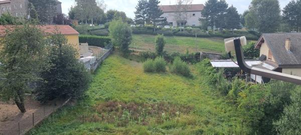Saint Pal de Mons 43620 Idéal artisan ou investisseur possibilité découpe 4 logements plus 1000m² de terrain constructible