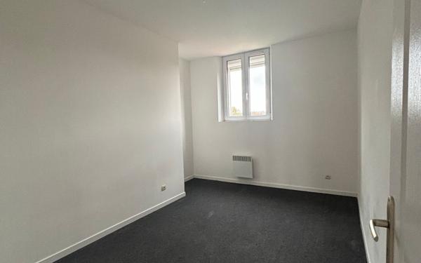 Appartement à louer    3 pièces • 67 m2 La Fère