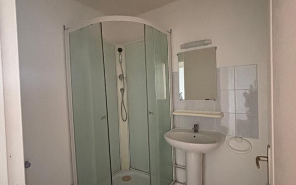 Appartement à louer    3 pièces • 67 m2 La Fère