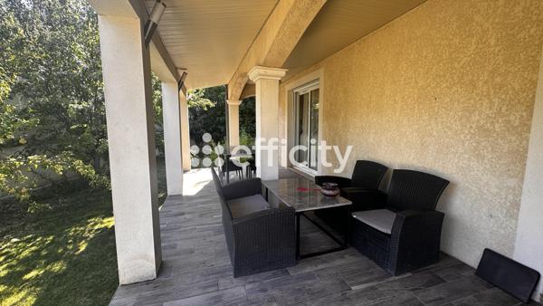 Maison
         5 pièces
        - 141 m² 295 000 € *