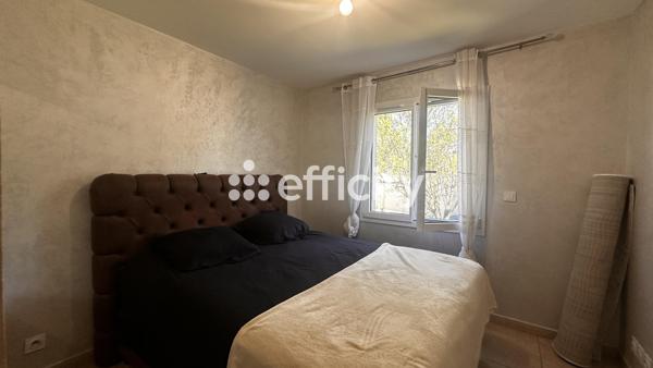 Maison
         5 pièces
        - 141 m² 295 000 € *