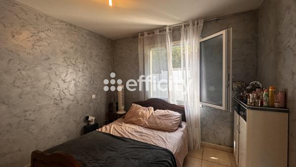 Maison
         5 pièces
        - 141 m² 295 000 € *