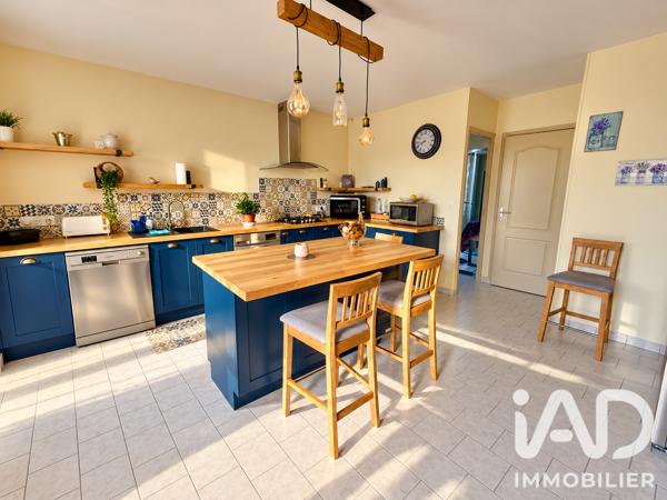 Maison à vendre 8 pièces 146 m² Sens-Beaujeu