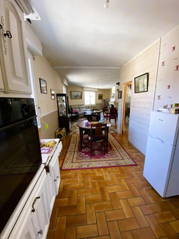 Baud (56150) Maison de ville dans le centre de BAUD