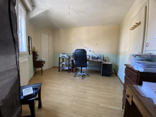 Baud (56150) Maison de ville dans le centre de BAUD