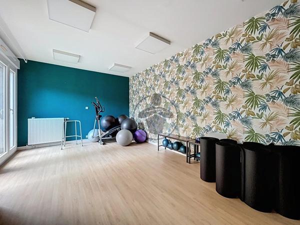 Vente Local commercial 12 pièces 275 m2 à Saint-Quentin