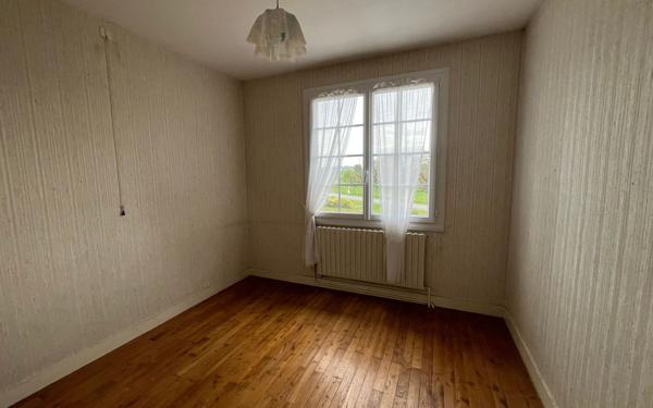 Maison à vendre    5 pièces •  Saint-Amant-de-Bonnieure