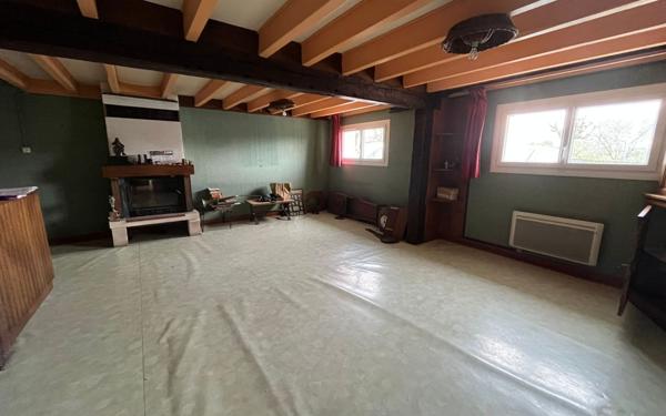 Maison à vendre    5 pièces •  Saint-Amant-de-Bonnieure