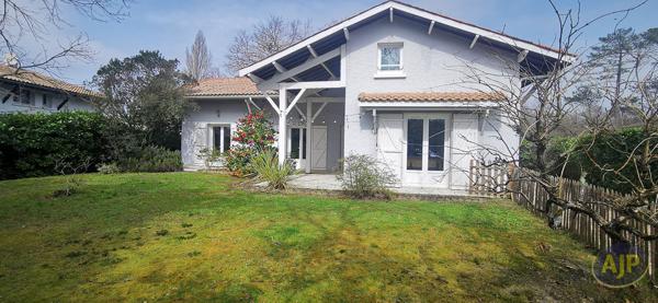 Maison à vendre Lanton - 7 pièces, 148m² avec 6 chambre(s) à 730 000€ - AJP Immobilier Andernos les Bains