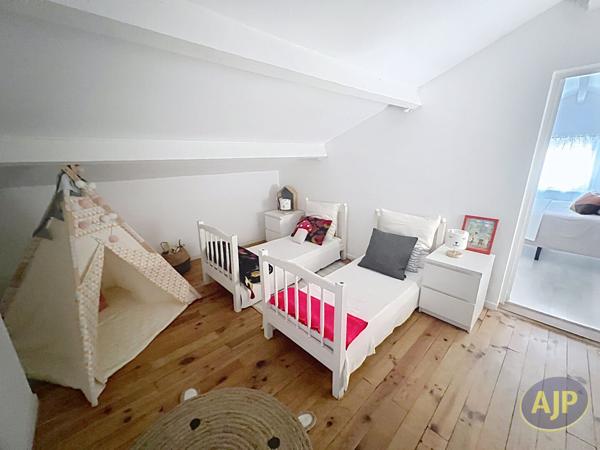 Maison à vendre Lanton - 7 pièces, 148m² avec 6 chambre(s) à 730 000€ - AJP Immobilier Andernos les Bains