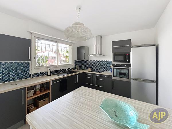 Maison à vendre Lanton - 7 pièces, 148m² avec 6 chambre(s) à 730 000€ - AJP Immobilier Andernos les Bains