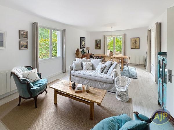 Maison à vendre Lanton - 7 pièces, 148m² avec 6 chambre(s) à 730 000€ - AJP Immobilier Andernos les Bains