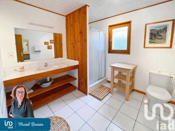 Maison à vendre 8 pièces 208 m² Saint-Genest-Lerpt