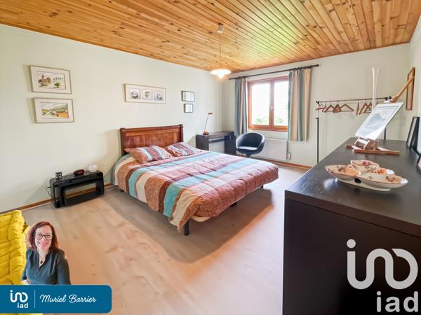 Maison à vendre 8 pièces 208 m² Saint-Genest-Lerpt