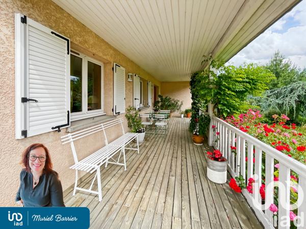 Maison à vendre 8 pièces 208 m² Saint-Genest-Lerpt