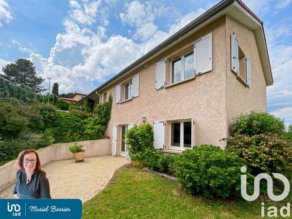 Maison à vendre 8 pièces 208 m² Saint-Genest-Lerpt