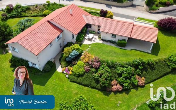 Maison à vendre 8 pièces 208 m² Saint-Genest-Lerpt