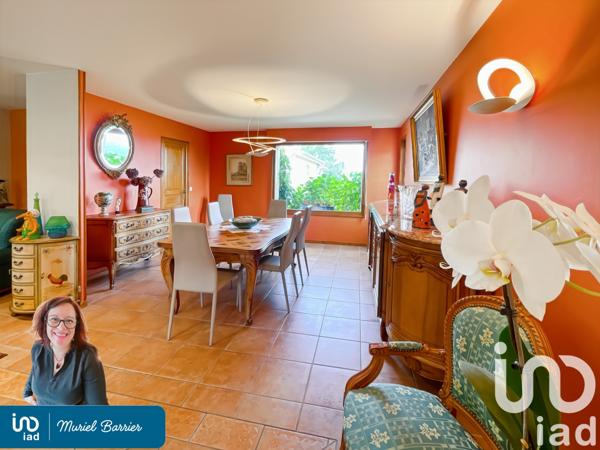 Maison à vendre 8 pièces 208 m² Saint-Genest-Lerpt