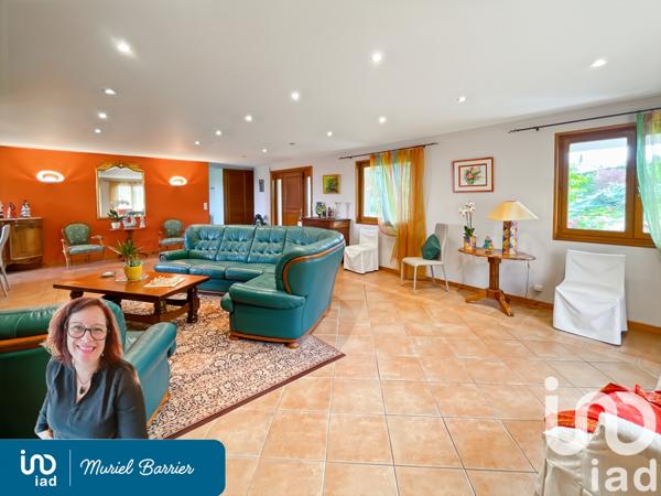 Maison à vendre 8 pièces 208 m² Saint-Genest-Lerpt