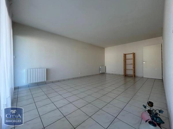 Appartement à louer 3 pièces 80.8m²