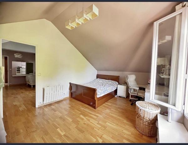 Maison à VILLETANEUSE (93430)