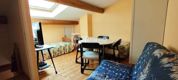 Maison de village aux Mées avec cour et terrasse – Rare sur le marché.