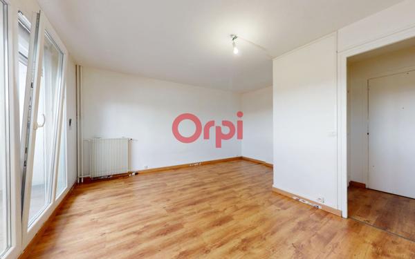 Appartement à vendre    1 pièce • 32,93 m2 Livry-Gargan