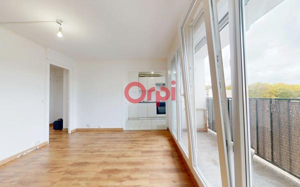 Appartement à vendre    1 pièce • 32,93 m2 Livry-Gargan