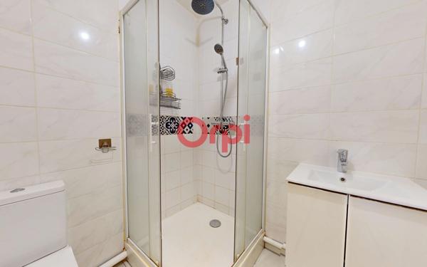 Appartement à vendre    1 pièce • 32,93 m2 Livry-Gargan