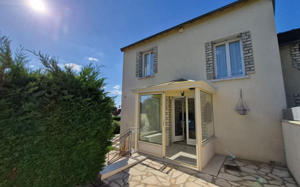 Maison à vendre    5 pièces • 106,11 m2 Saint-Germain-lès-Arpajon