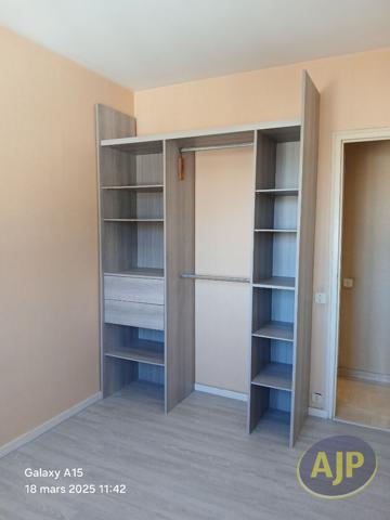 Appartement à louer Saintes : 2 pièces, 38m² avec 1 chambre(s) à 590€ - AJP Immobilier Saintes