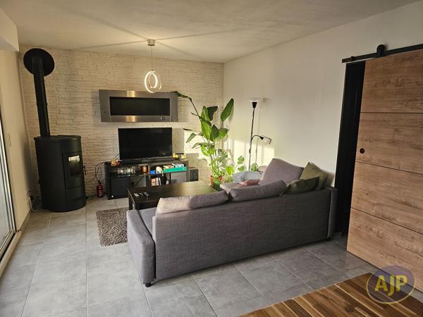 Maison à louer Cholet : 6 pièces, 123m² avec 4 chambre(s) à 1 080€ - AJP Immobilier Cholet