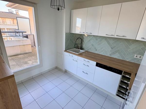 Appartement + 2 parkings