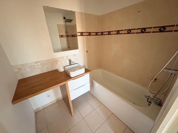Appartement + 2 parkings