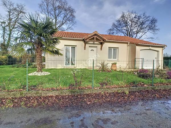 Maison de plain pied à vendre sur Tillières