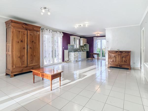 Maison de plain pied à vendre sur Tillières