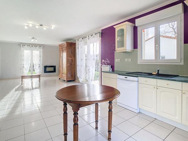 Maison de plain pied à vendre sur Tillières