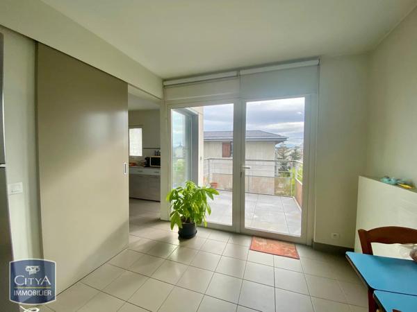 Appartement à louer 4 pièces 106.63m² Saint-Pierre-des-Corps (37700)