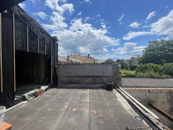 Une Terrasse Rare dans Bordeaux
