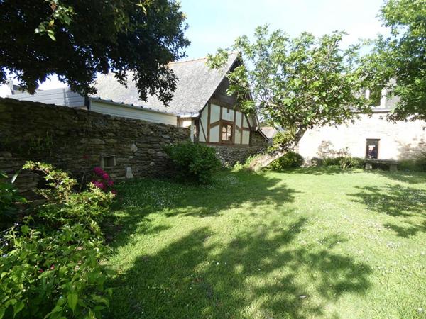 Demeure bretonne de 8 pièce(s) 196 m2