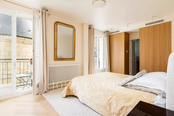 Bel appartement avec vue dégagée sur la Seine et les jardins de l'Hôtel de Sens