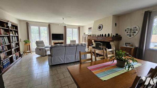 À VENDRE – Maison familiale avec grand terrain à Vivonne (86370)
